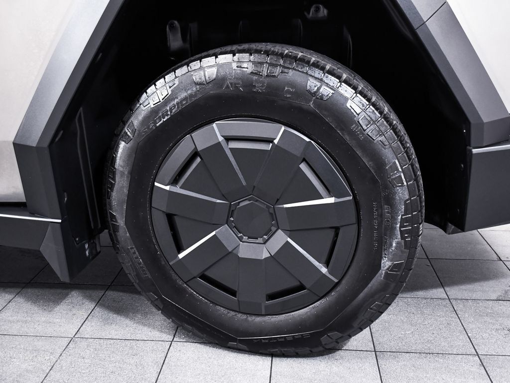 Tesla Cybertruck AWD