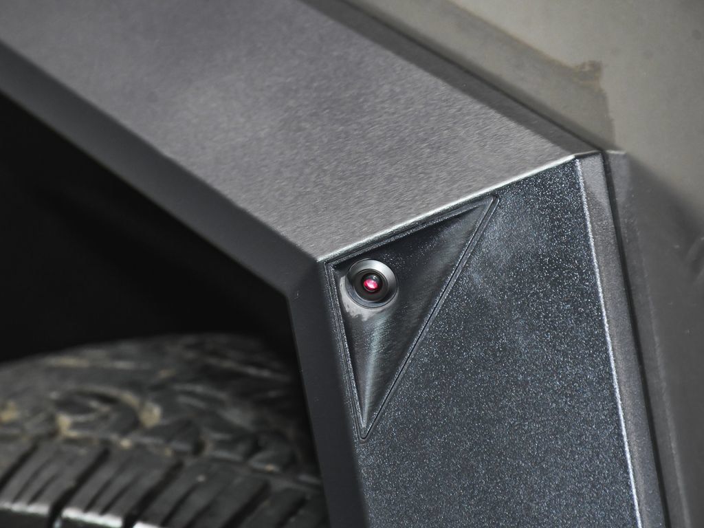Tesla Cybertruck AWD