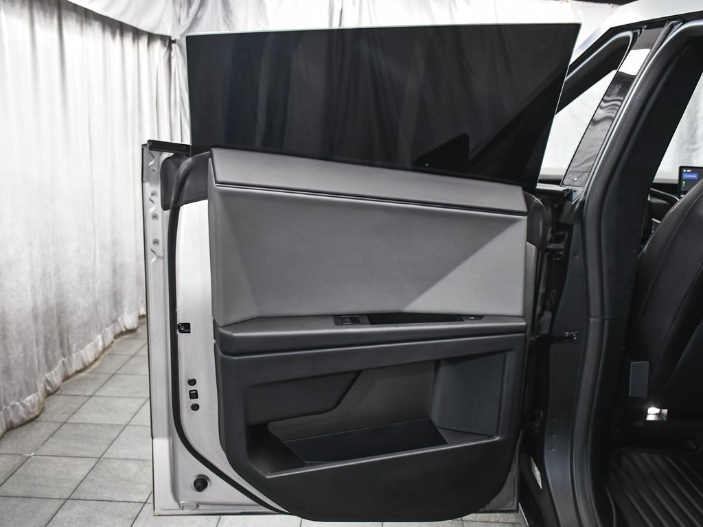 Tesla Cybertruck AWD
