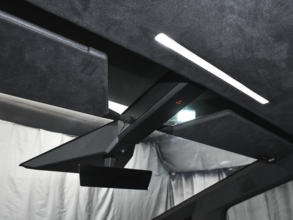 Tesla Cybertruck AWD