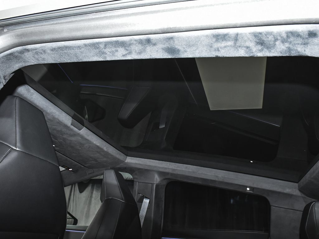 Tesla Cybertruck AWD