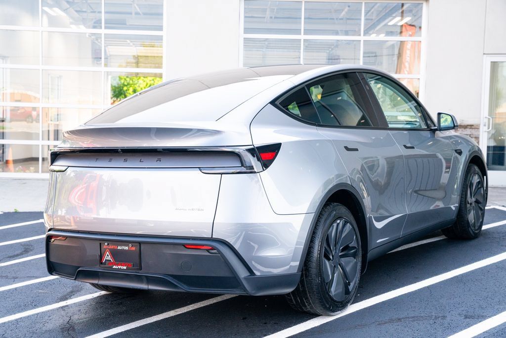Tesla Model Y Long Range