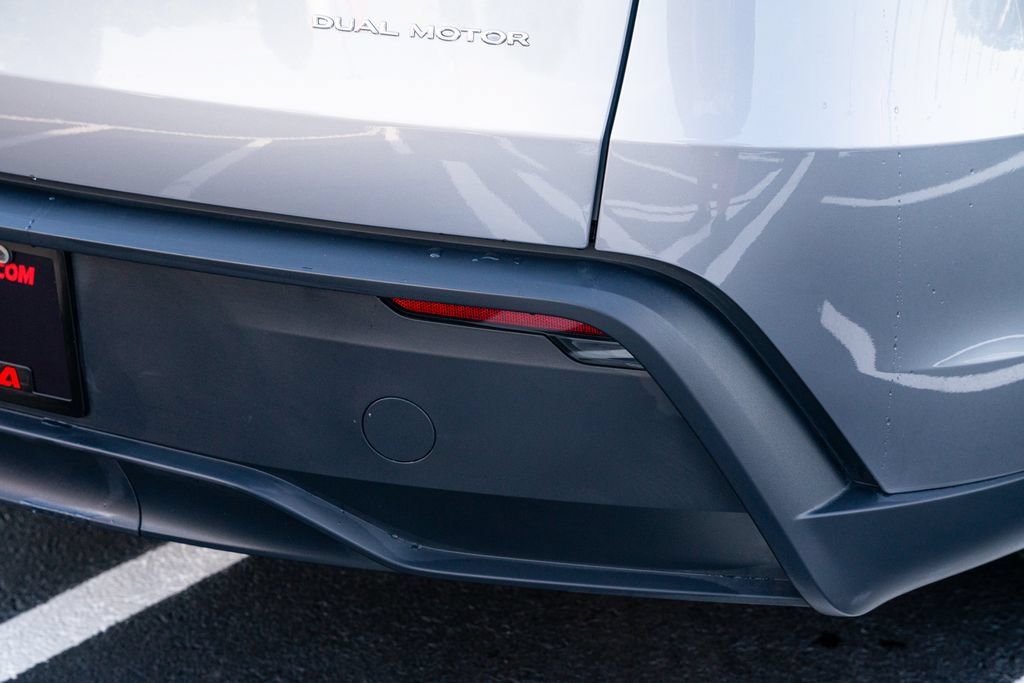 Tesla Model Y Long Range