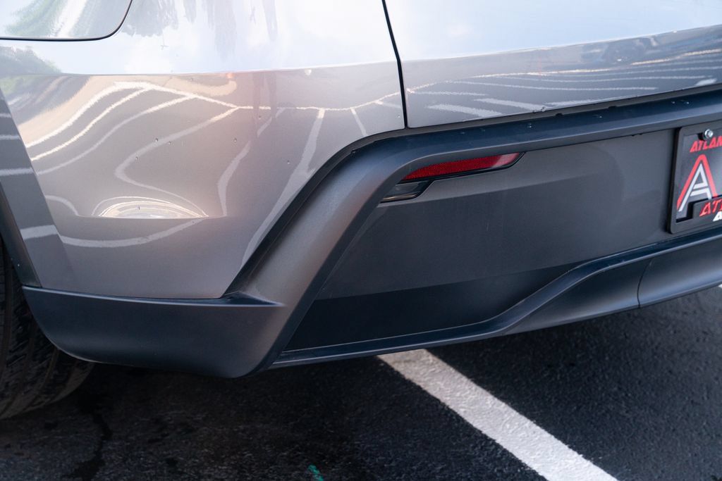 Tesla Model Y Long Range