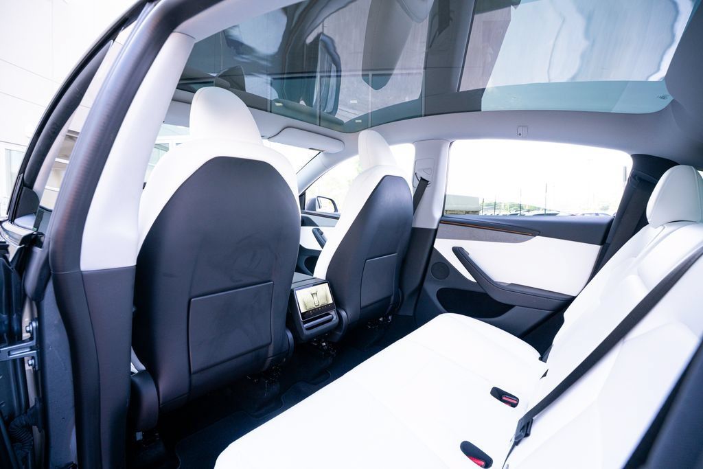 Tesla Model Y Long Range