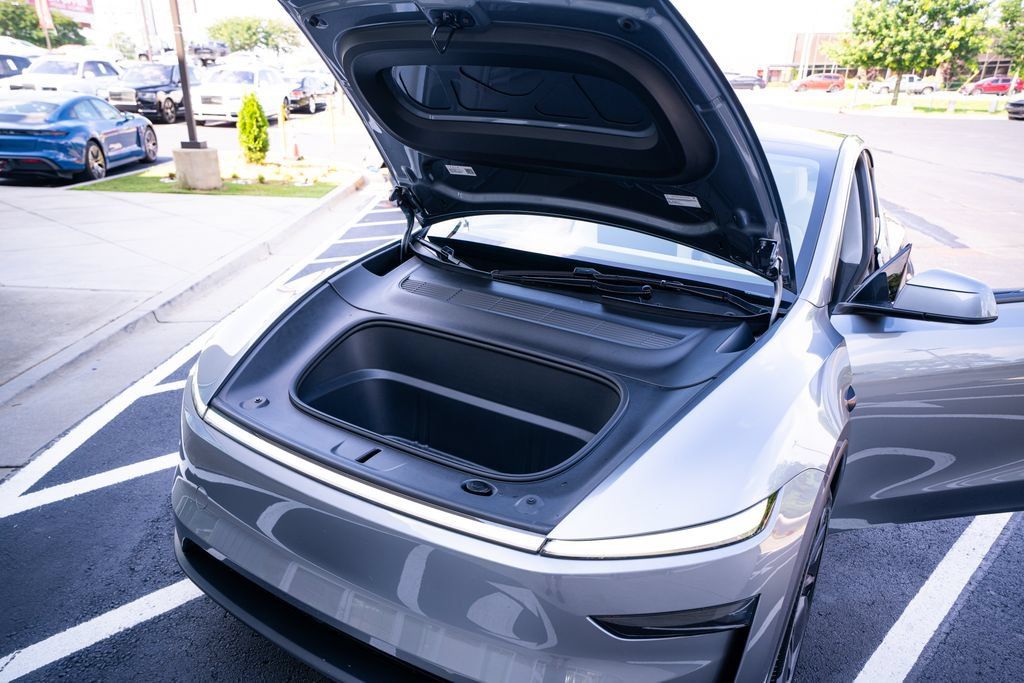 Tesla Model Y Long Range