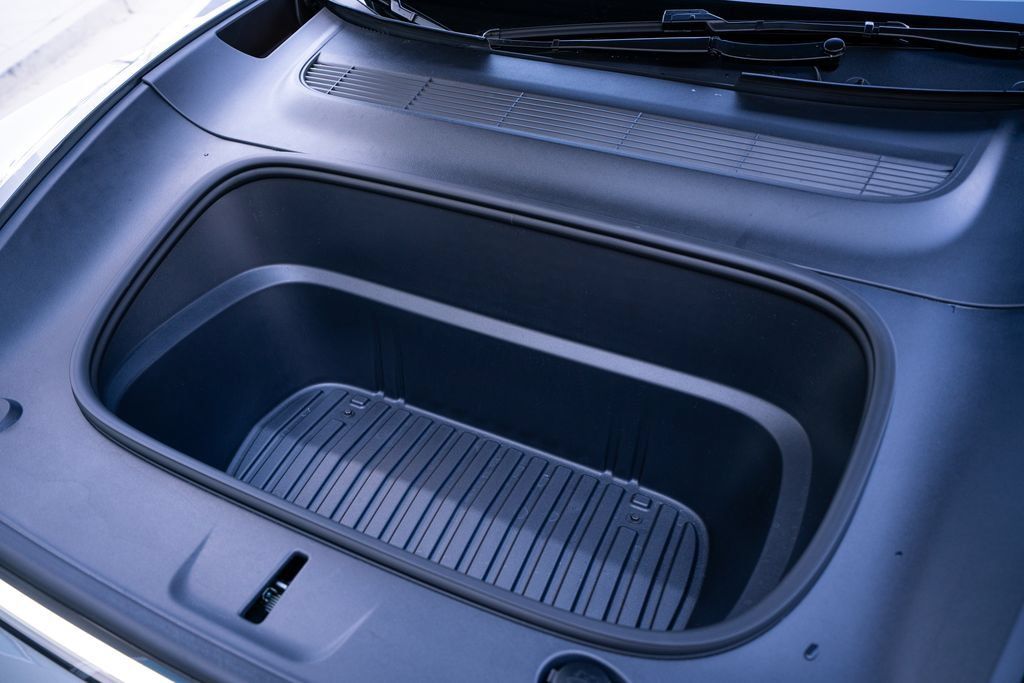 Tesla Model Y Long Range