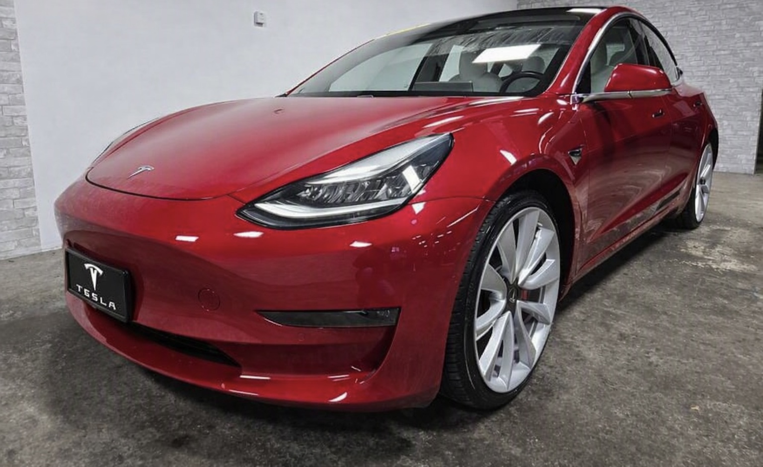 Tesla Model 3 Performance AWD