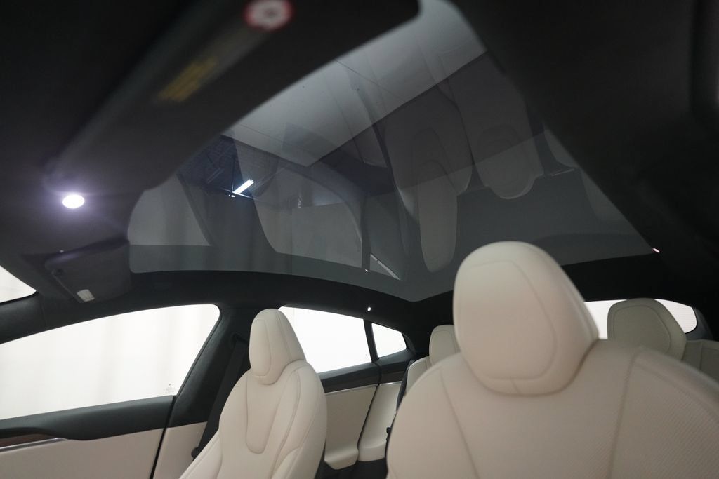 Tesla Model S AWD