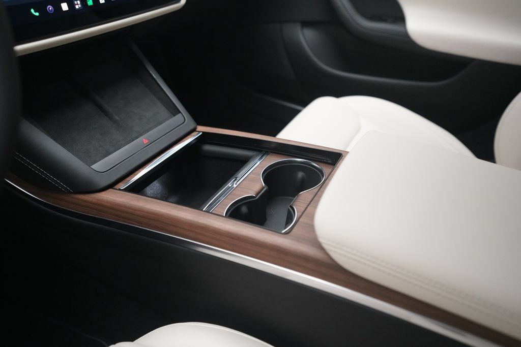 Tesla Model S AWD