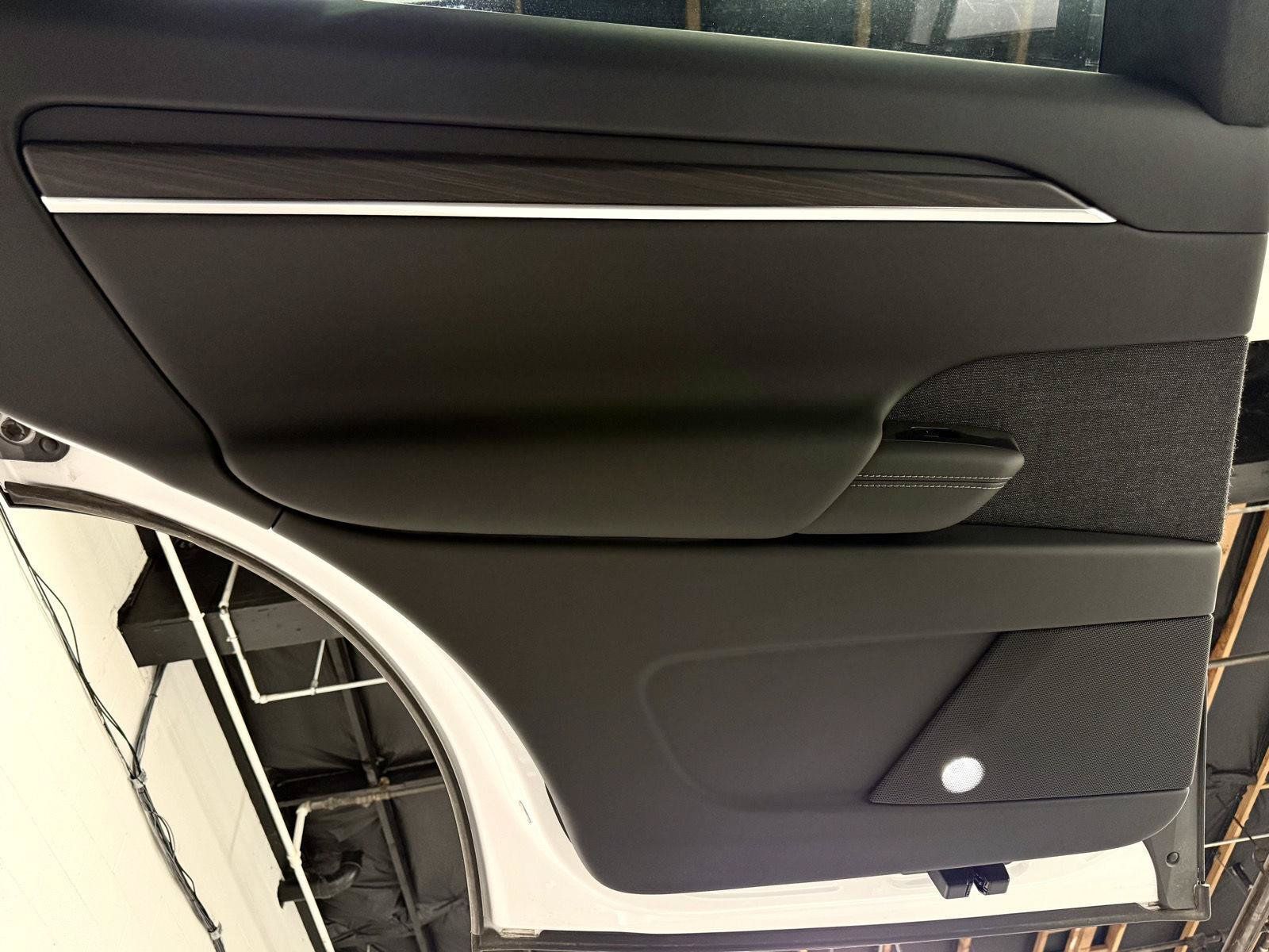 Tesla Model X AWD(7 Seats)