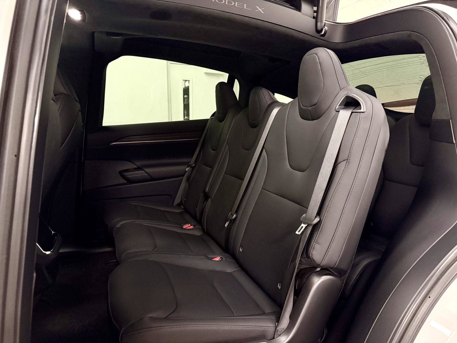 Tesla Model X AWD(7 Seats)
