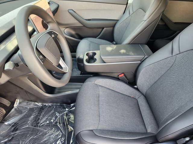Tesla Model Y AWD