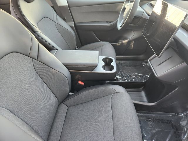 Tesla Model Y AWD