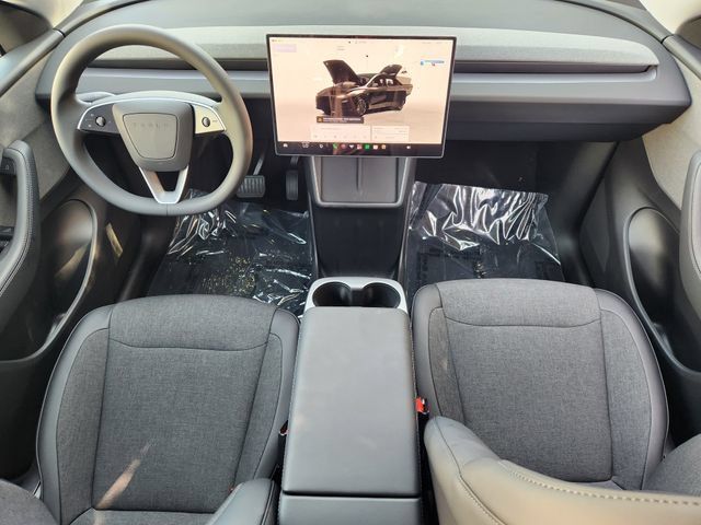 Tesla Model Y AWD