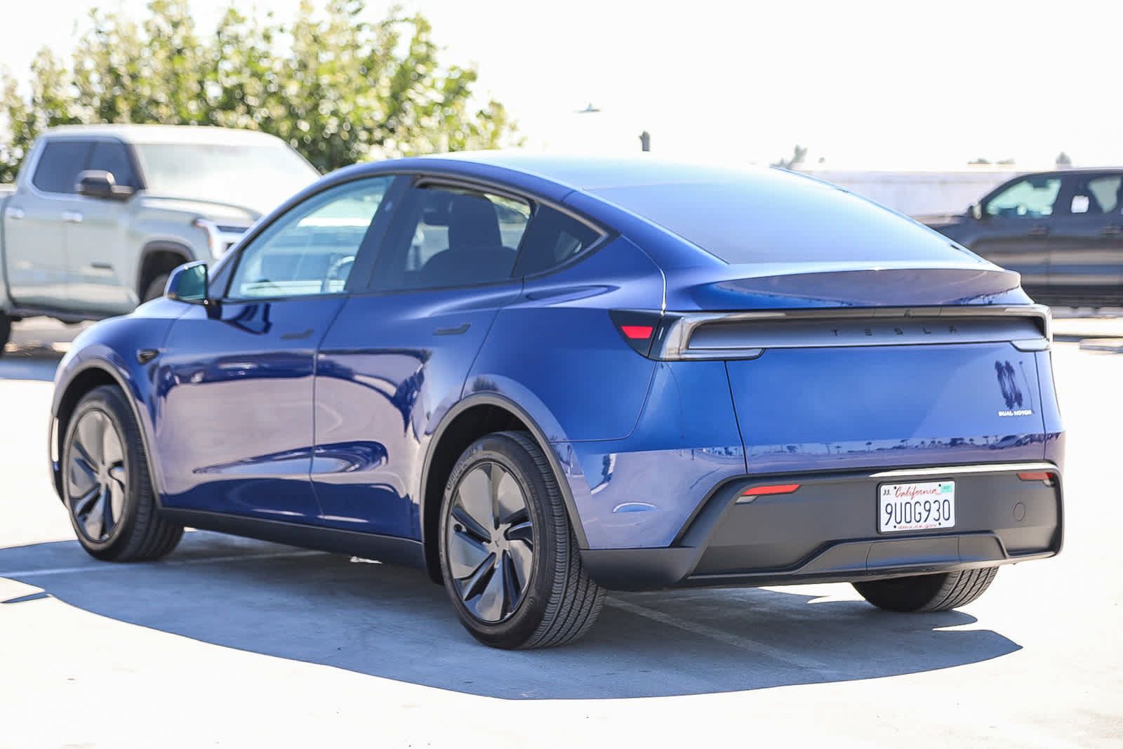 Tesla Model Y AWD Long Range