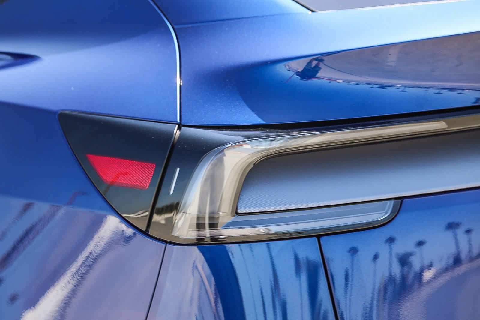 Tesla Model Y AWD Long Range