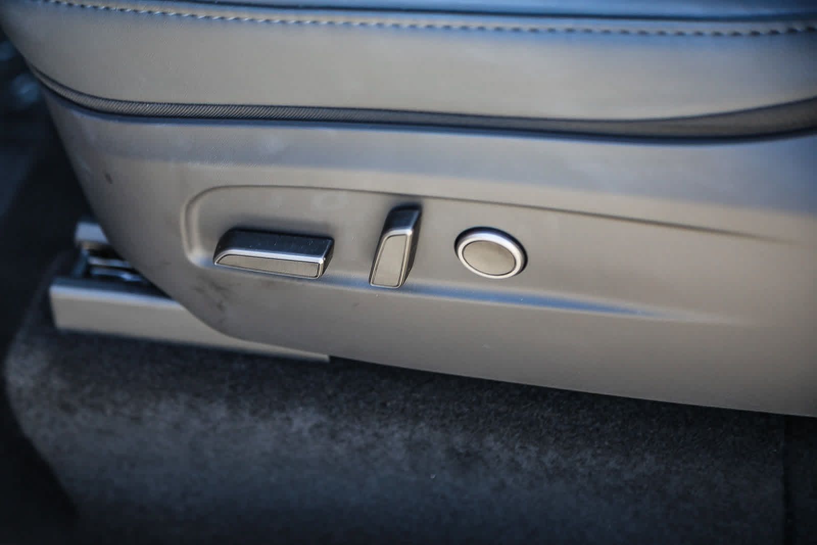 Tesla Model Y AWD Long Range