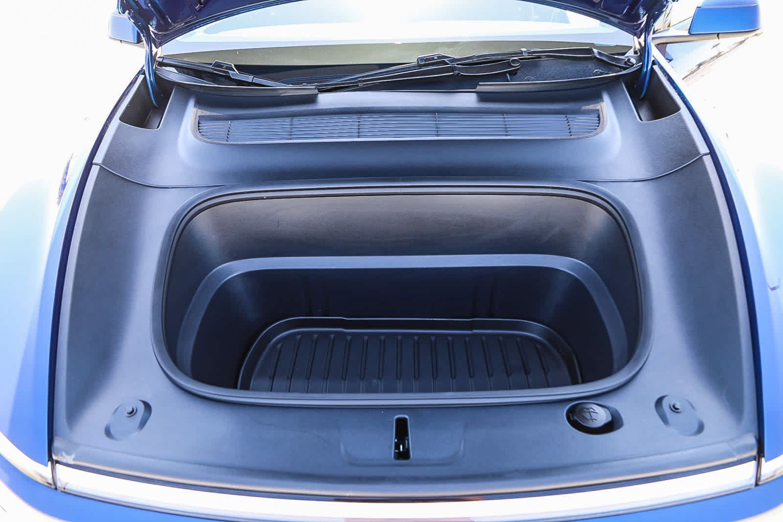 Tesla Model Y AWD Long Range